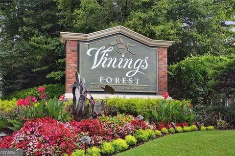 506 Vinings Forest Ct SE, Smyrna, GA 30080