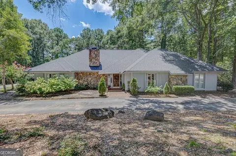 69 Waterway Dr, Cataula, GA 31804