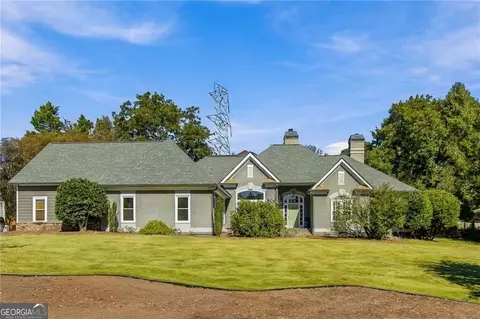 1516 Dunwoody Club Xing, Dunwoody, GA 30338