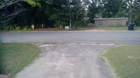 1208 King Edward Dr, Dublin, GA 31021 photo 5
