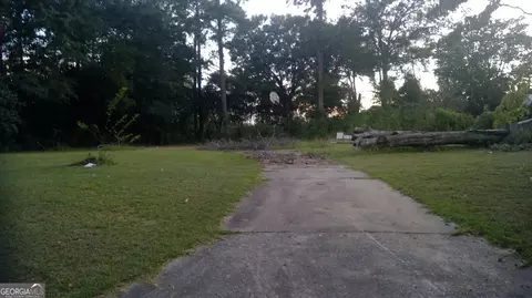 1208 King Edward Dr, Dublin, GA 31021 photo 3
