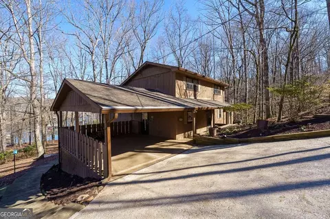 Exterior - 3257 Manor Rdg, Gainesville, GA 30506 photo 2 of 12
