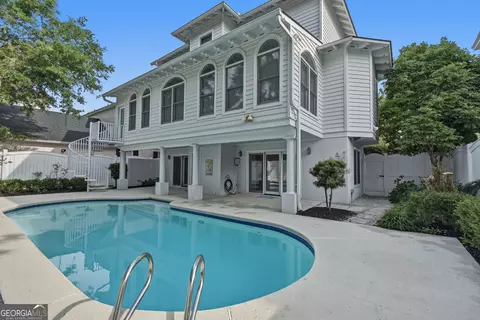 105 Strachan Ln, Saint Simons Island, GA 31522