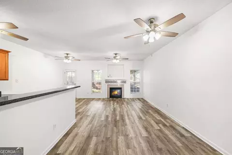 Living - 11487 S Glen St, Hampton, GA 30228 photo 1 of 6
