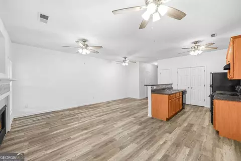 Living - 11487 S Glen St, Hampton, GA 30228 photo 6 of 6