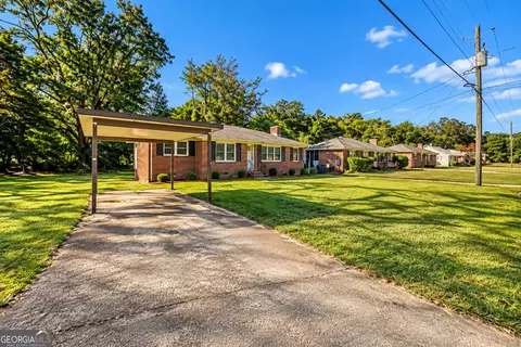 Other - 317 E Broad St, Winder, GA 30680 photo 3 of 14