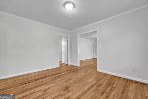 Living - 317 E Broad St, Winder, GA 30680 photo 6 of 7