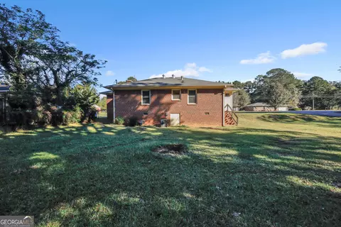 Exterior - 317 E Broad St, Winder, GA 30680 photo 6 of 6