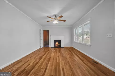 Living - 317 E Broad St, Winder, GA 30680 photo 3 of 7