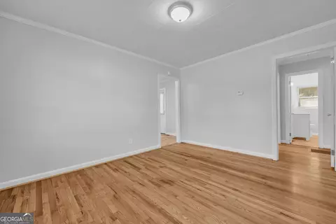 Living - 317 E Broad St, Winder, GA 30680 photo 5 of 7