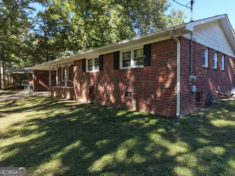 Exterior - 31 Camelia Rd, Rome, GA 30161 photo 3 of 11
