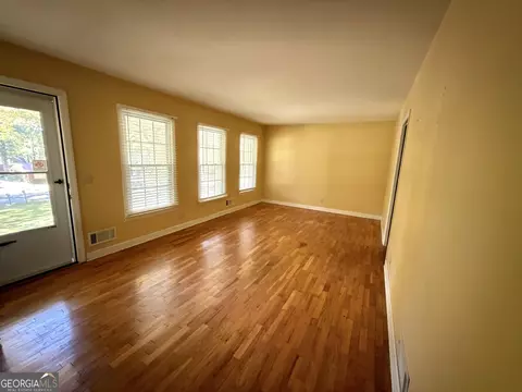 Living - 31 Camelia Rd, Rome, GA 30161 photo 3 of 3