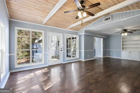 Living - 224 Ryan Rd, Winder, GA 30680 photo 8 of 10