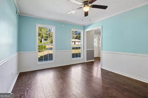 Living - 224 Ryan Rd, Winder, GA 30680 photo 2 of 10