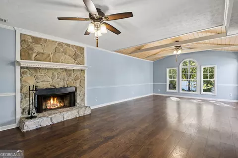 Living - 224 Ryan Rd, Winder, GA 30680 photo 3 of 10