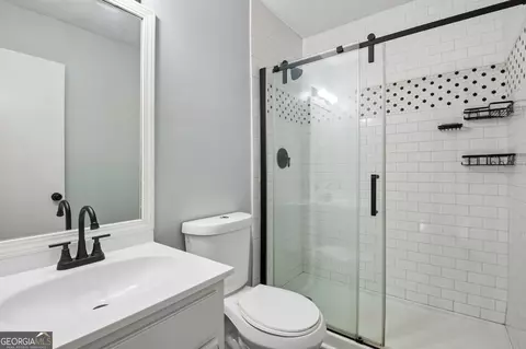 Bath - 224 Ryan Rd, Winder, GA 30680 photo 4 of 4