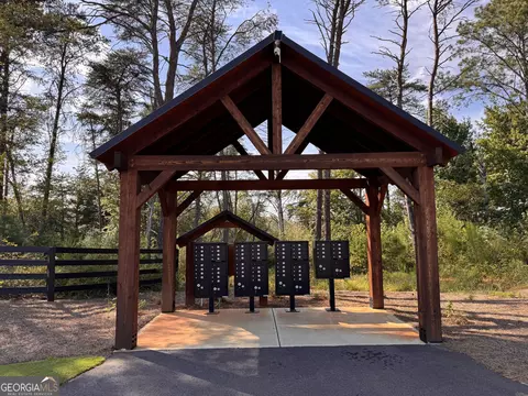 202 Pinnacle Pt, Rydal, GA 30171 photo 3