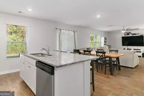 Kitchen - 118 Aruba Rd, Guyton, GA 31312 photo 3 of 3