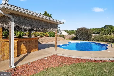 Exterior - 70 Austin Dr, Williamson, GA 30292 photo 9 of 14