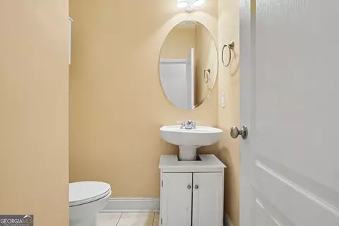 Bath - 70 Austin Dr, Williamson, GA 30292 photo 1 of 4