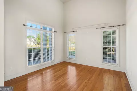 Living - 70 Austin Dr, Williamson, GA 30292 photo 6 of 6