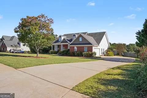 Exterior - 70 Austin Dr, Williamson, GA 30292 photo 4 of 14