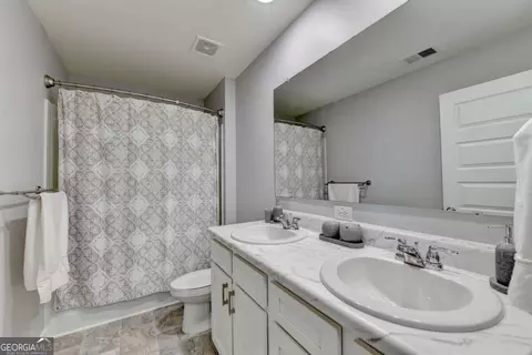 Bath - 378 Ralph Still Rd, Dacula, GA 30019 photo 3 of 3