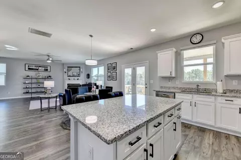 Kitchen - 378 Ralph Still Rd, Dacula, GA 30019 photo 5 of 6