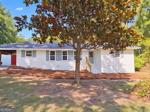 1105 Old Loganville Rd, Loganville, GA 30052