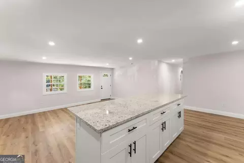 Living - 2411 Bald Eagle Pl, Gainesville, GA 30507 photo 5 of 5