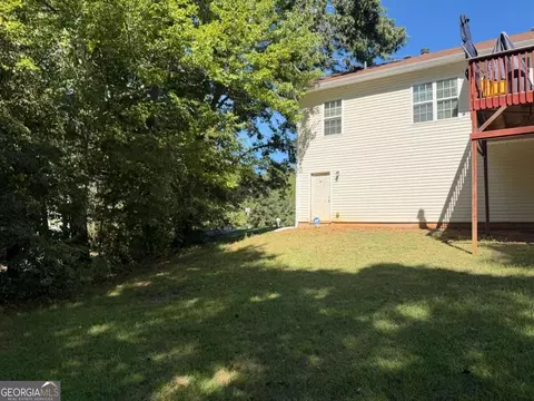 Exterior - 35 Pembroke Pl, Covington, GA 30016 photo 8 of 9