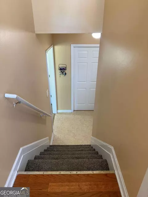 Entry Way - 35 Pembroke Pl, Covington, GA 30016 photo 6 of 9