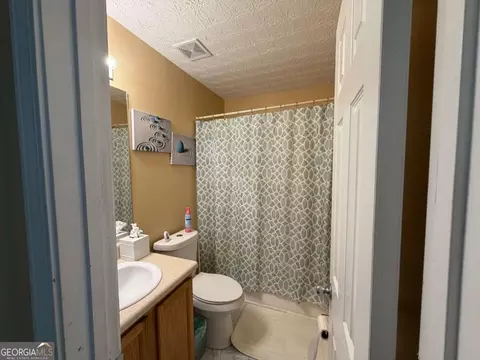 Bath - 35 Pembroke Pl, Covington, GA 30016 photo 4 of 4