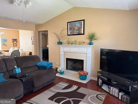 Living - 35 Pembroke Pl, Covington, GA 30016 photo 2 of 5