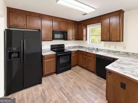 Kitchen - 209 Brookside Dr, Lula, GA 30554 photo 1 of 2