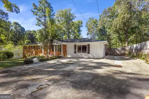 4129 King Edward Dr, Douglasville, GA 30135