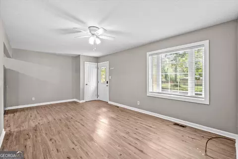 Living - 30 Pinecrest Dr NW, Rome, GA 30165 photo 2 of 3