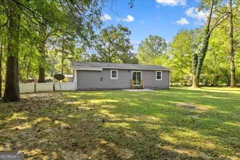 Exterior - 30 Pinecrest Dr NW, Rome, GA 30165 photo 1 of 7