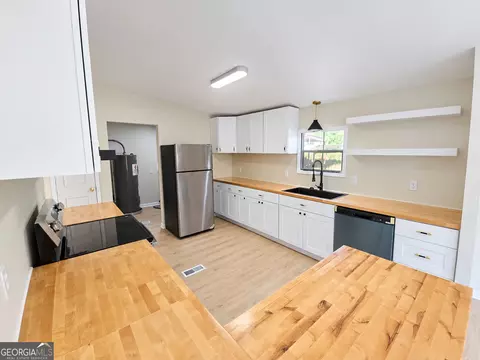 910 Steele Dr, Hampton, GA 30228 photo 3