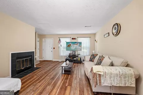 Living - 4156 Darby Way, Duluth, GA 30096 photo 3 of 4