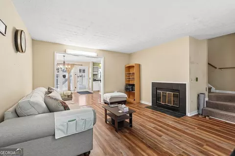 Living - 4156 Darby Way, Duluth, GA 30096 photo 2 of 4