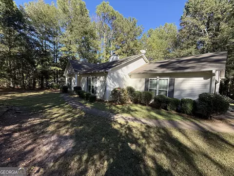 Exterior - 112 Bartleys Walk, Lagrange, GA 30240 photo 2 of 7