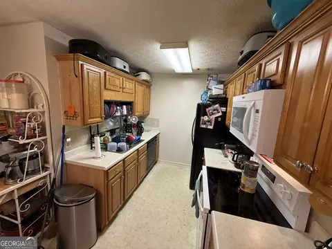 Kitchen - 112 Bartleys Walk, Lagrange, GA 30240 photo 1 of 1