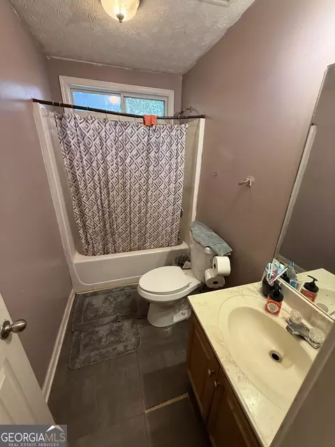 Bath - 112 Bartleys Walk, Lagrange, GA 30240 photo 2 of 2