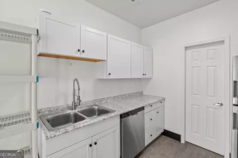Kitchen - 3635 Business 27, Buchanan, GA 30113 photo 3 of 4