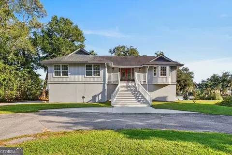 1147 Mill Hill Rd, Richmond Hill, GA 31324