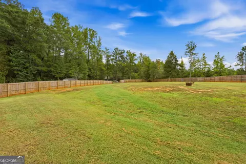 Exterior - 215 Sanders Rd, Macon, GA 31210 photo 4 of 10