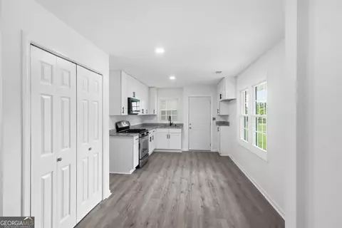 8184 Laurel Dr SW, Covington, GA 30014 photo 8