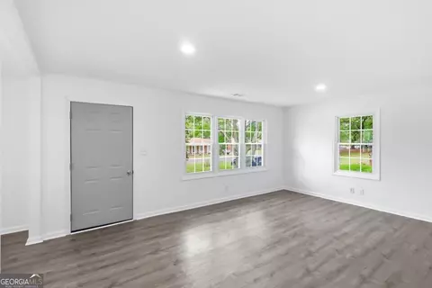 8184 Laurel Dr SW, Covington, GA 30014 photo 5