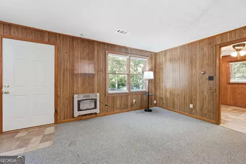Living - 1141 Stewart Rd, Monroe, GA 30655 photo 5 of 5